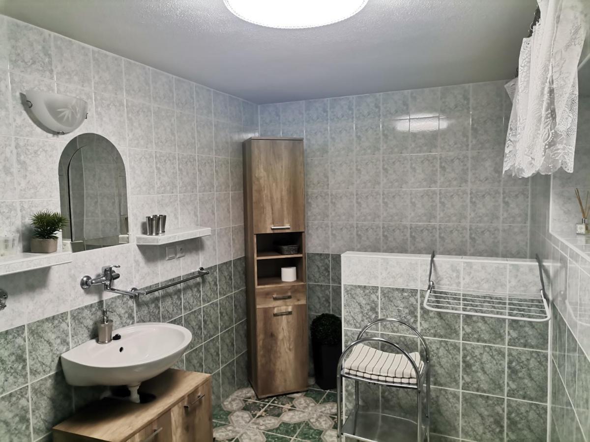 Apartman Ustie Trstena Bagian luar foto
