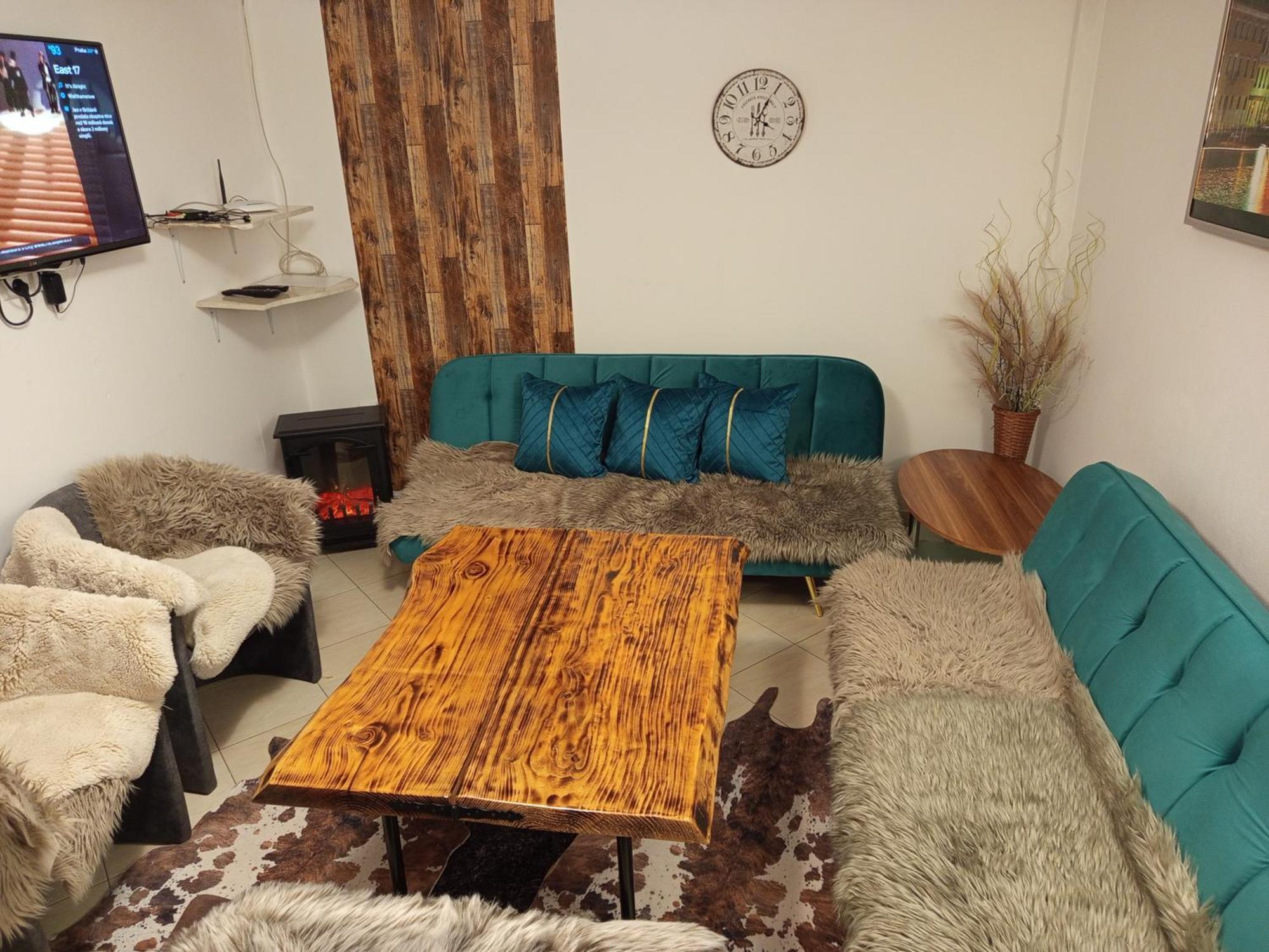 Apartman Ustie Trstena Bagian luar foto