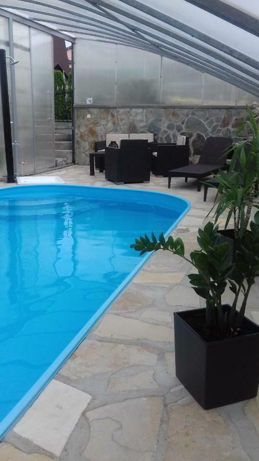 Apartman Ustie Trstena Bagian luar foto