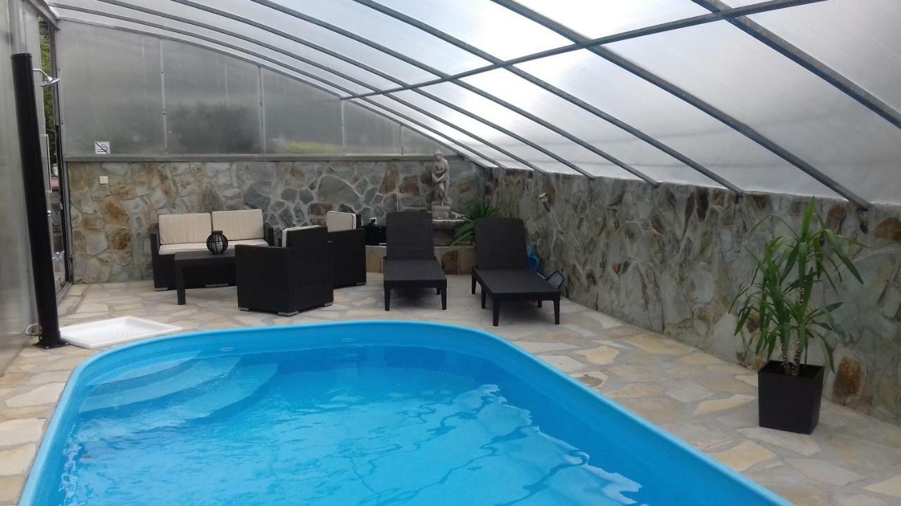 Apartman Ustie Trstena Bagian luar foto